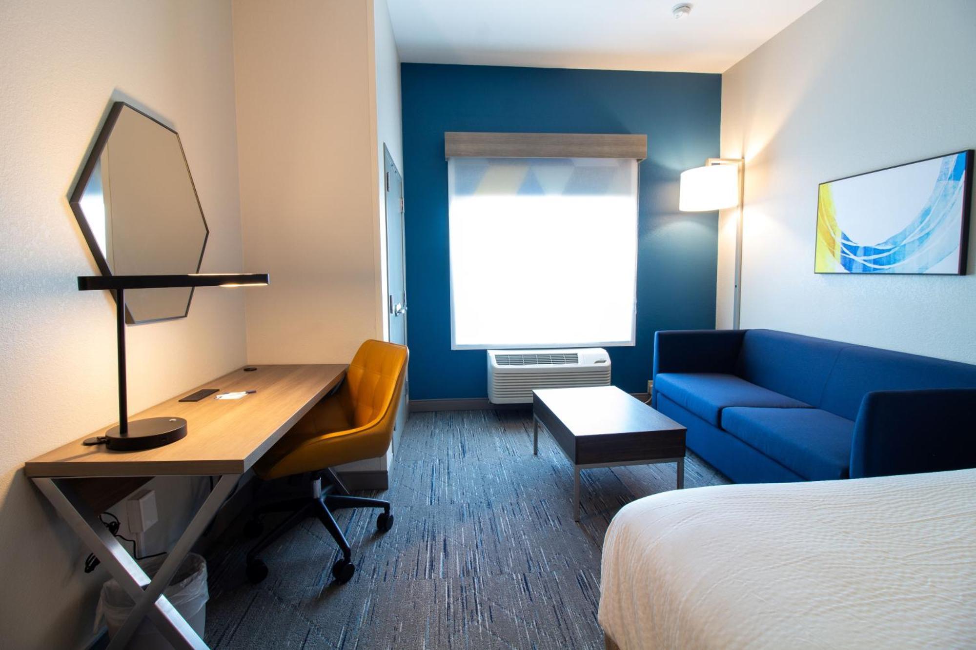Express - Wilmington Area By Ihg Hotel 4*