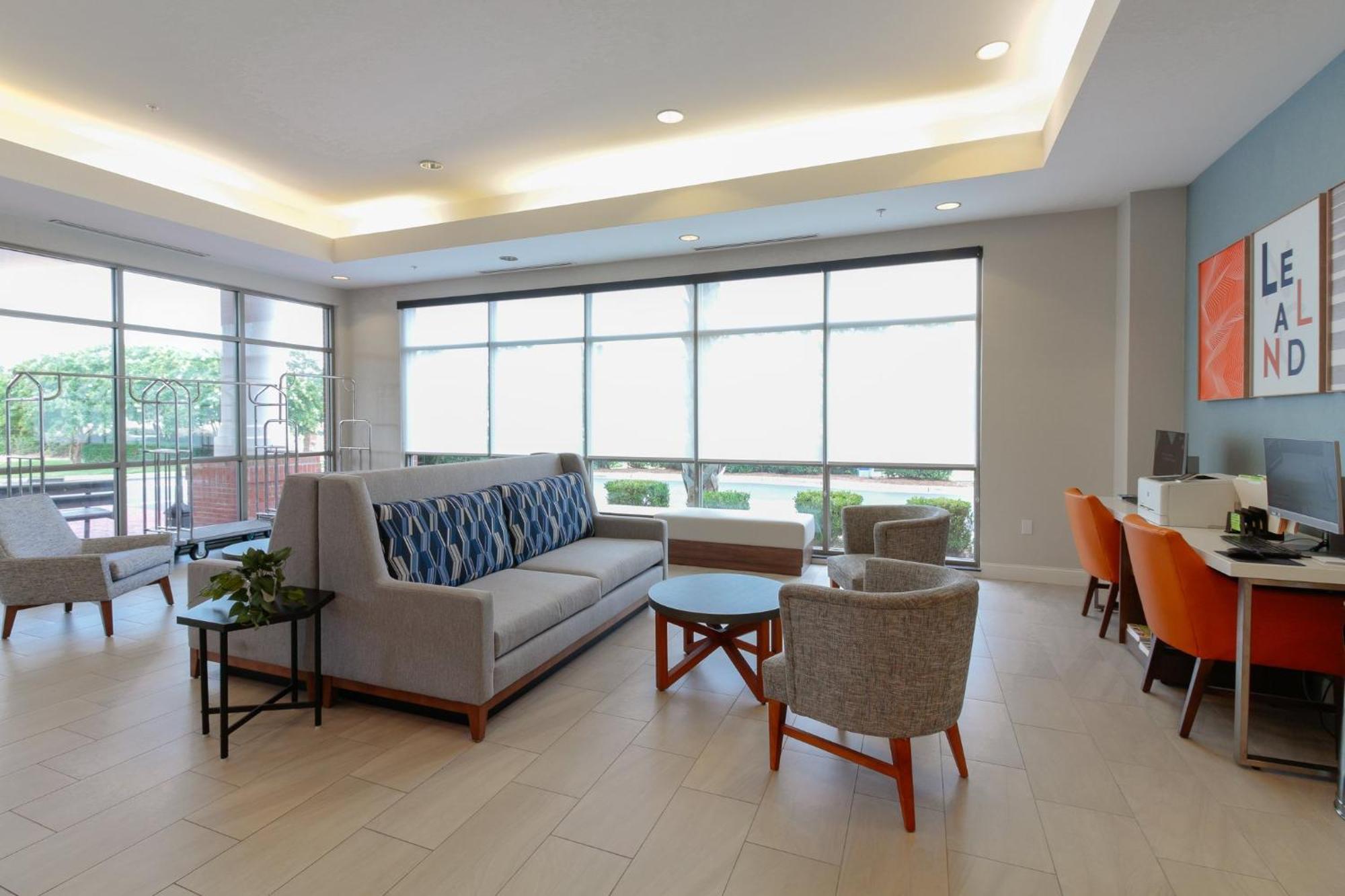 Hotel Express - Wilmington Area By Ihg Leland