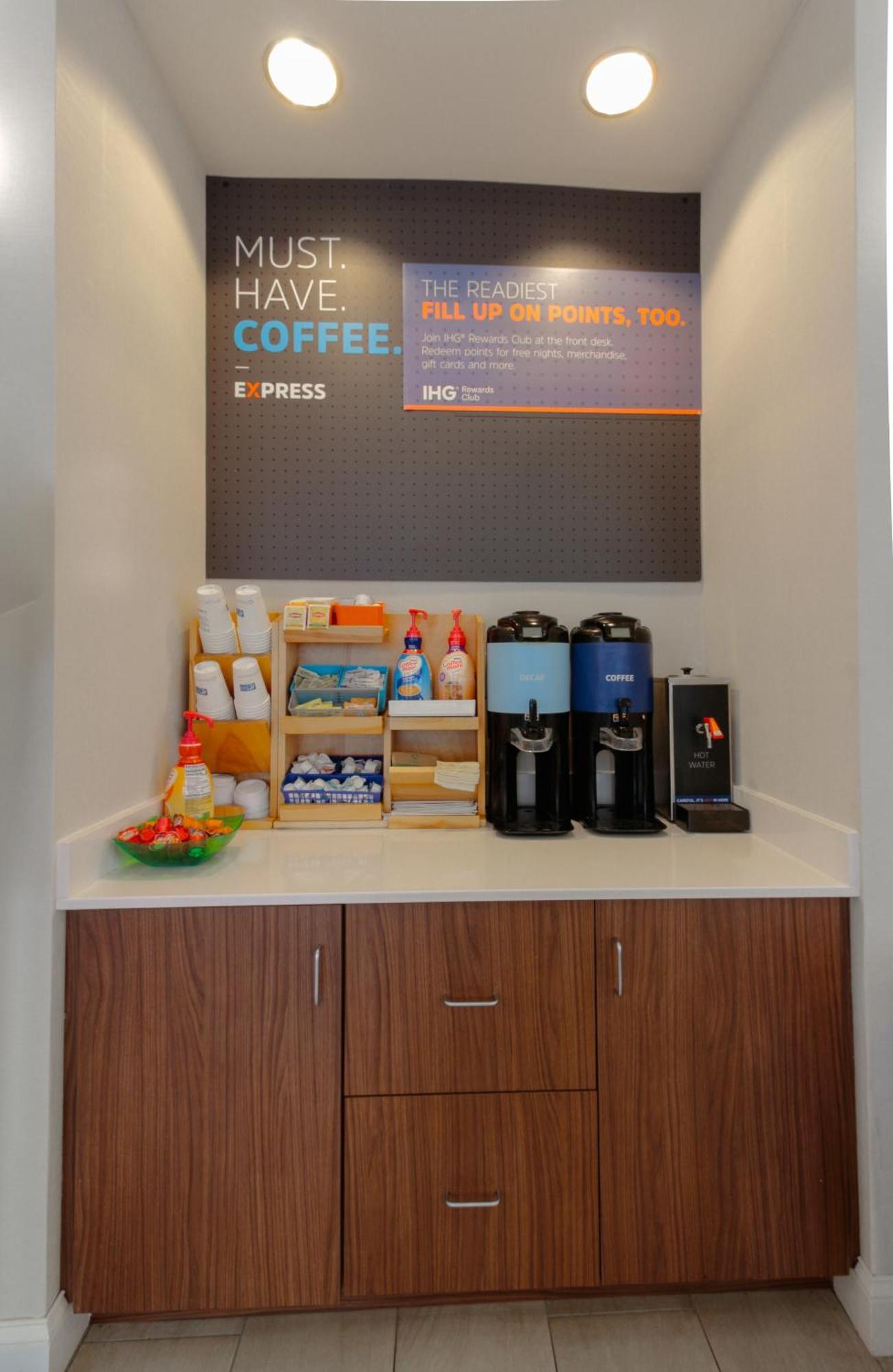Express - Wilmington Area By Ihg Hotel